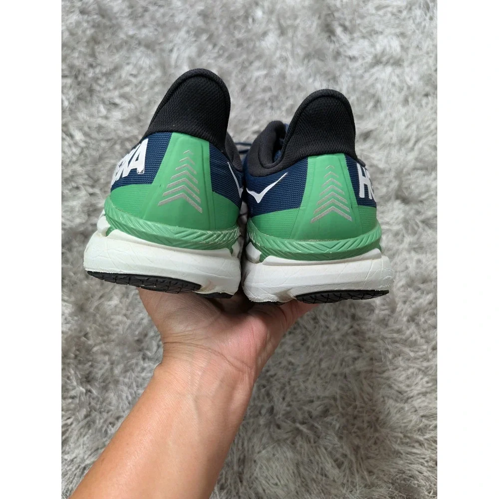 Hoka One One hoka one
